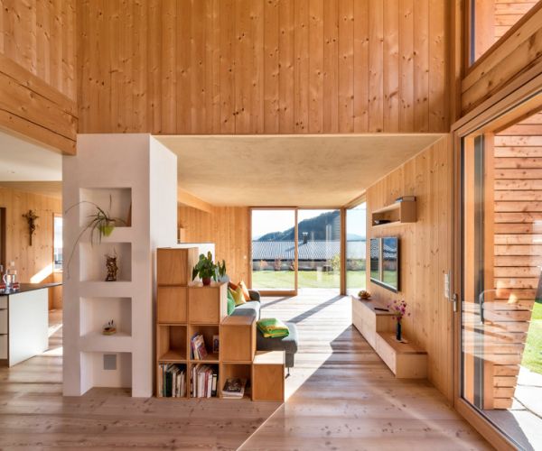 Betriebsgebäude mit Dienstwohnung in Jenesien