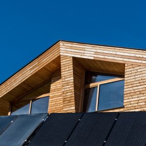 Betriebsgebäude mit Dienstwohnung in Jenesien